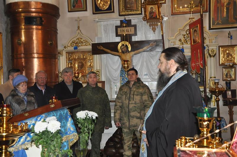 Военнослужащие и сотрудники Центрального округа Росгвардии приняли участие в ежегодной встрече духовенства и представителей силовых структур
