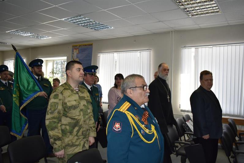 В Свердловской области военнослужащие Росгвардии приняли участие в торжественной церемонии принятия кадетской присяги 