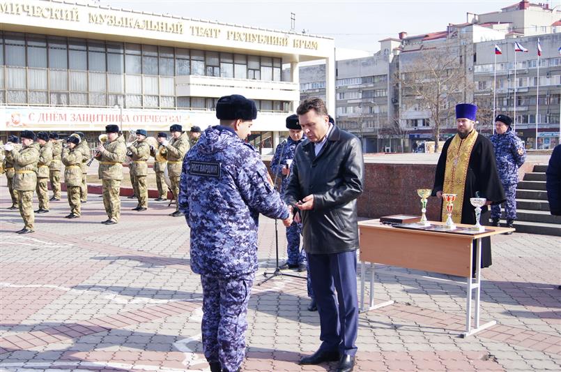 Вневедомственной охране Крыма переданы новые патрульные автомобили (фото, видео)