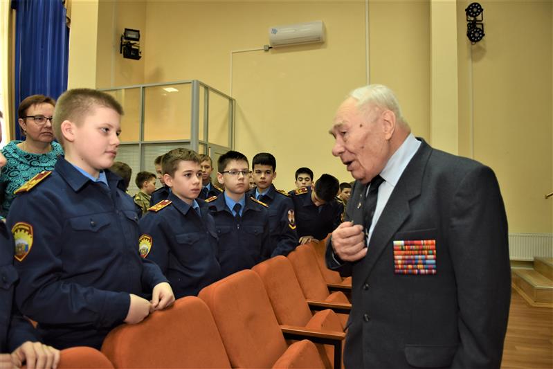 В МПКУ им. М.А. Шолохова ВНГ РФ состоялась тематическая встреча «Непокоренный город», приуроченная к 76-летию со Дня полного освобождения Ленинграда от немецко-фашистской блокады