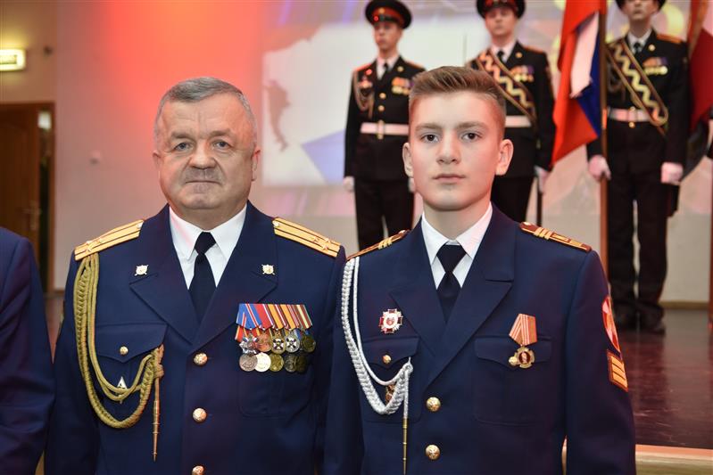 В МОСКОВСКОМ ПРЕЗИДЕНТСКОМ КАДЕТСКОМ УЧИЛИЩЕ ИМЕНИ М.А. ШОЛОХОВА ВОЙСК НАЦИОНАЛЬНОЙ ГВАРДИИ РОССИЙСКОЙ ФЕДЕРАЦИИ ПРОШЛО ТОРЖЕСТВЕННОЕ СОБРАНИЕ, ПОСВЯЩЁННОЕ ДНЮ ЗАЩИТНИКА ОТЕЧЕСТВА