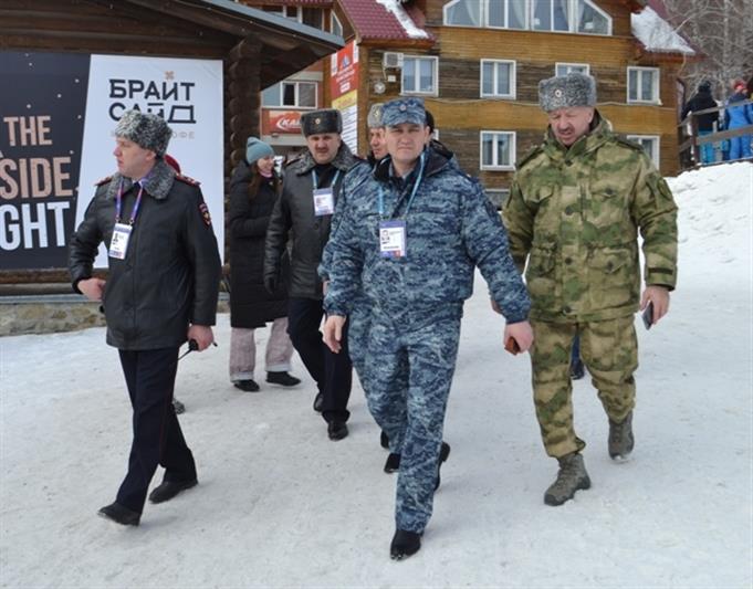 Росгвардейцы обеспечили безопасность этапа Кубка мира по фристайлу в дисциплине ски-кросс