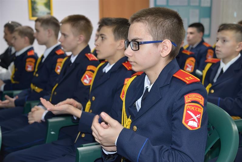 Росгвардейцы провели профориентационную встречу с кадетами в отдалённом районе Югры