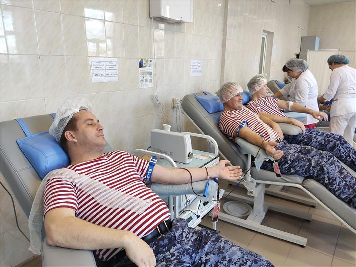 Росгвардия поддержала донорские акции на юге России (видео)