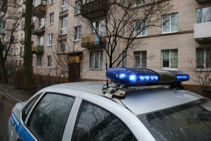 В Санкт-Петербурге росгвардейцами задержаны подозреваемые в совершении тяжкого преступления