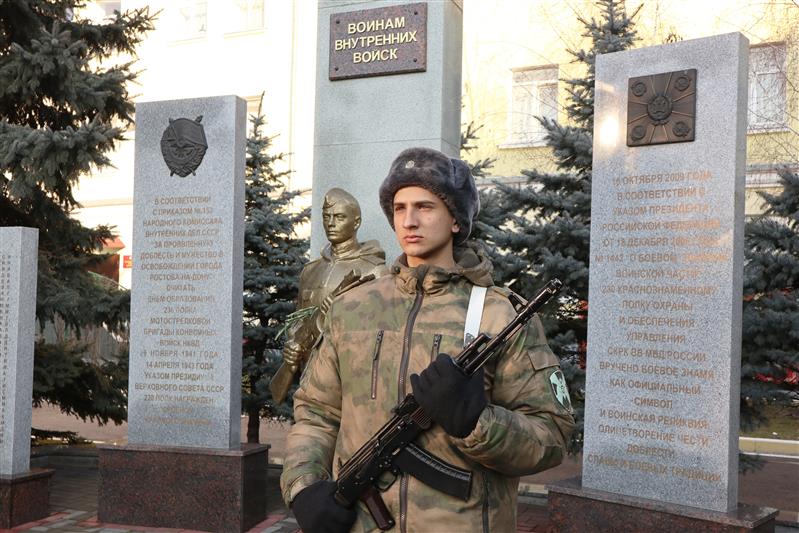 В ростовском батальоне Росгвардии состоялось чествование ветерана Великой Отечественной войны (фото, видео)