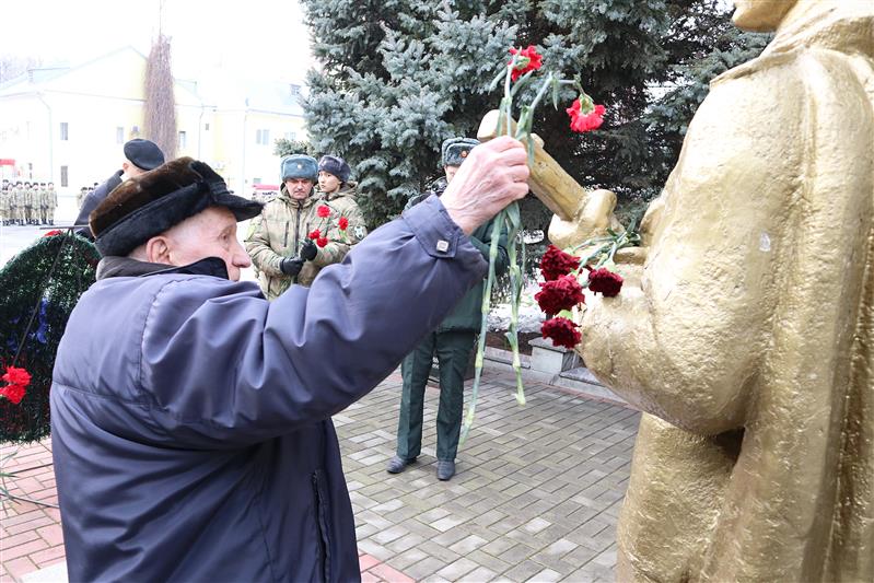 В ростовском батальоне Росгвардии состоялось чествование ветерана Великой Отечественной войны (фото, видео)