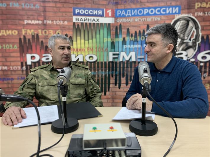 Чеченским радиослушателям рассказали о работе военных врачей Росгвардии