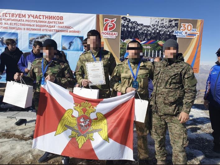 Росгвардейцы Дагестана стали серебряными и бронзовыми призерами Чемпионата республики по ледолазанию