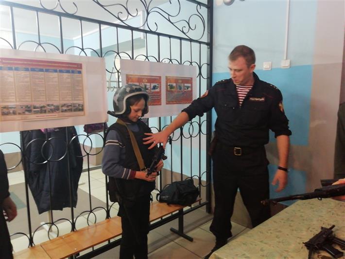 Росгвардия продолжает проводить профориентационные мероприятия с молодёжью Ивановской области