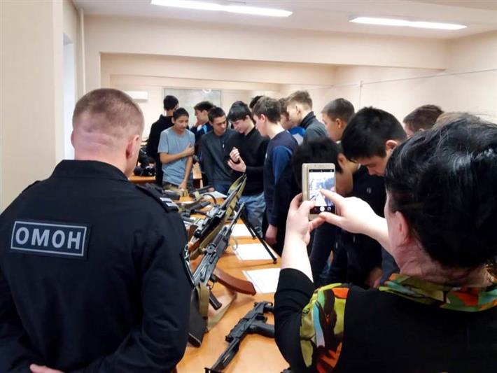 В Сибирском округе Росгвардии проходят мероприятия, приуроченные ко Дню защитника Отечества