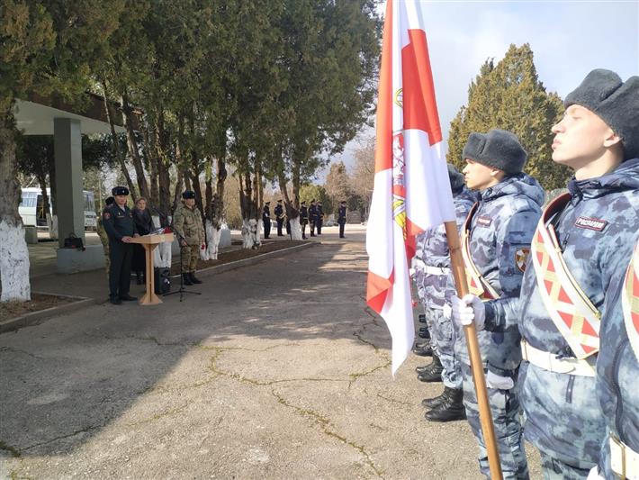 Военнослужащие севастопольского полка Росгвардии почтили память Героя Советского Союза Степана Неустроева 