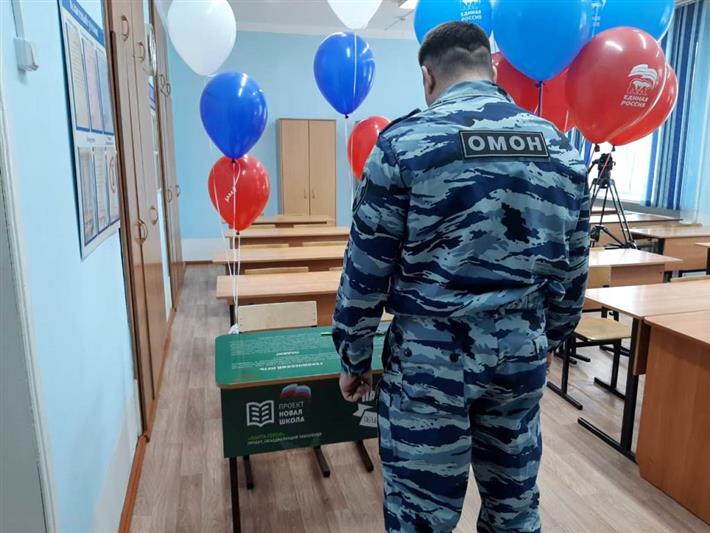 В Хакасии установлена «Парта Героя» в память о погибшем офицере ОМОН 