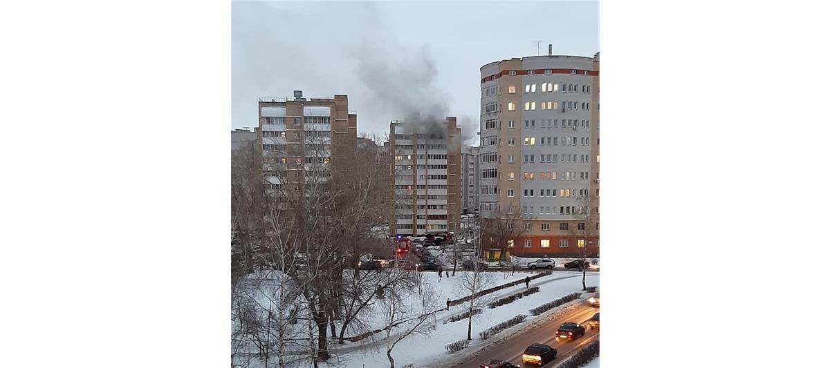 В Татарстане сотрудники Росгвардии эвакуировали 20 человек во время пожара в жилом доме 