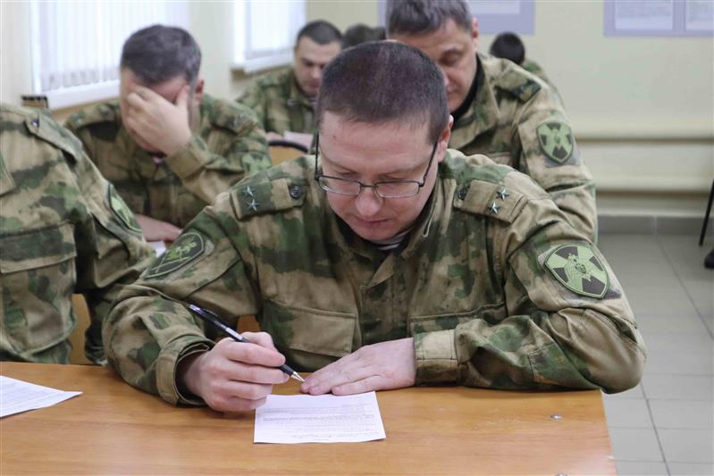 В управлении Уральского округа Росгвардии состоялись занятия по служебной подготовке