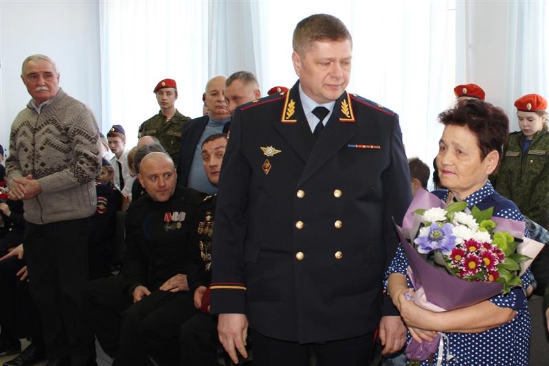 В Ростовской области открыта «Парта героя» имени погибшего бойца таганрогского ОМОН (видео)
