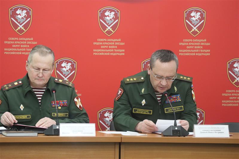 Командующий Северо-Западным округом Росгвардии встретился с руководителями ведущих СМИ региона