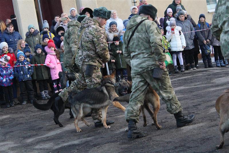 В Саратовской области с аншлагом проходит всероссийская ведомственная акция «С чего начинается Родина…»