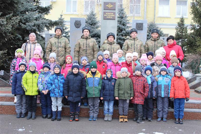 Росгвардия принимает участие в праздновании годовщины освобождения Ростова-на-Дону от фашистской оккупации