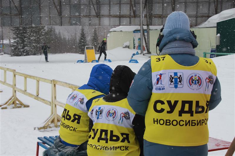 Офицеры  Сибирского округа Росгвардии приняли участие в окружном чемпионате по зимнему офицерскому троеборью
