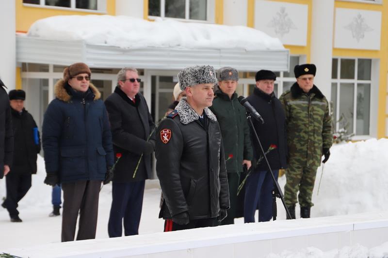 В Пермском кадетском училище Росгвардии стартовал международный слет юных патриотов (фото)
