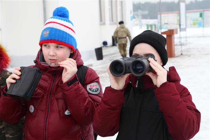 В дивизии имени Дзержинского проведено показное занятие по боевой подготовке для кадет Росгвардии (фото)