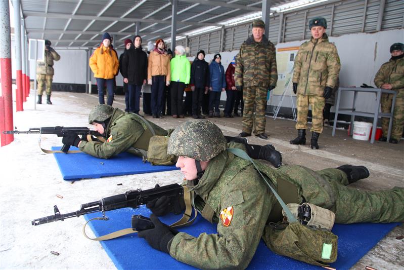 В дивизии имени Дзержинского проведено показное занятие по боевой подготовке для кадет Росгвардии (фото)