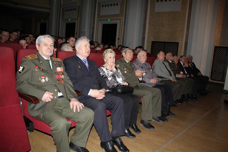 Курсанты Саратовского военного института встретились с воинами-интернационалистами