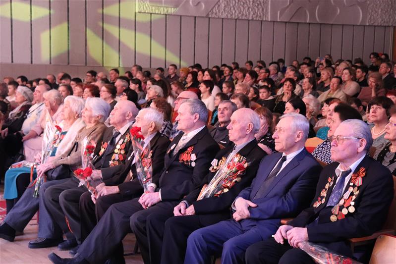 Курсанты Росгвардии провели масштабное тематическое мероприятие в Искитиме (фото)