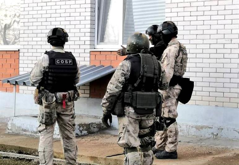 При поддержке СОБР в Элисте пресечена драка с участием десяти человек