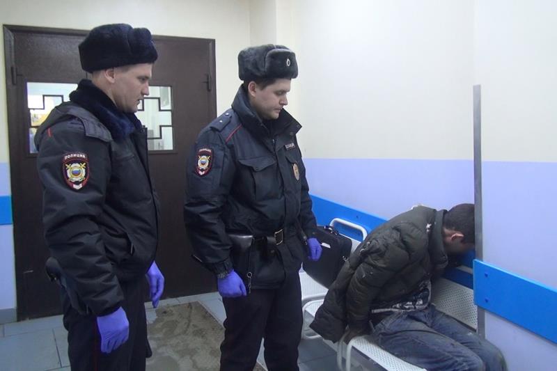 Нарядом вневедомственной охраны в Костроме задержан подозреваемый в разбойном нападении на аптеку