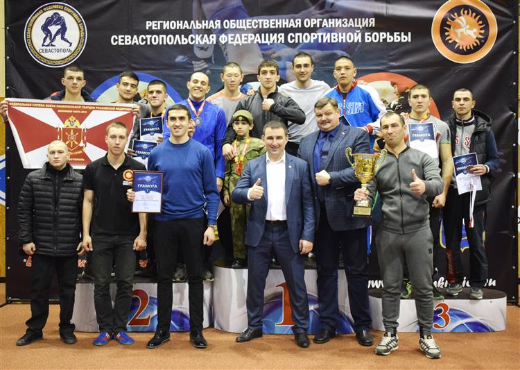 Военнослужащие Росгвардии стали победителями чемпионата ЮФО по панкратиону