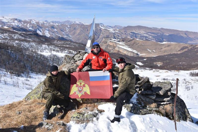 Росгвардейцы приняли участие в восхождении на перевал Шаухуна