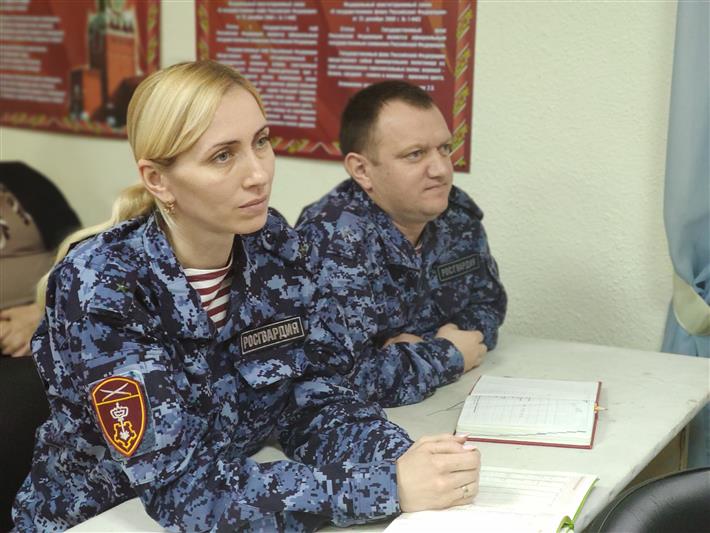 Встреча росгвардейцев с ветераном Великой Отечественной войны состоялась в Севастополе