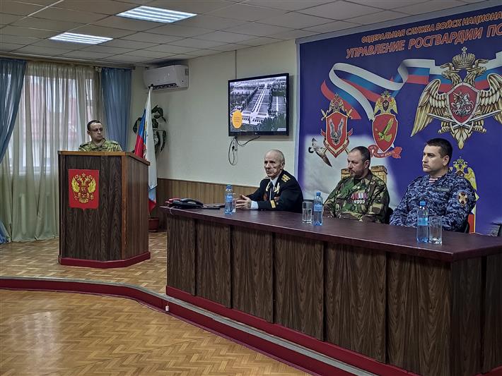 Встреча росгвардейцев с ветераном Великой Отечественной войны состоялась в Севастополе