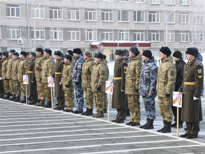 В Новосибирске стартовал чемпионат Росгвардии по зимнему офицерскому троеборью