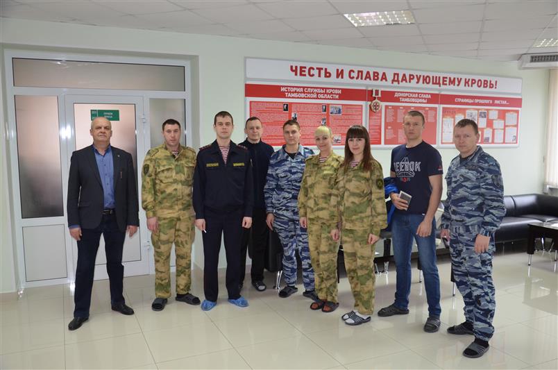 Тамбовские росгвардейцы приняли участие в донорской акции. 
