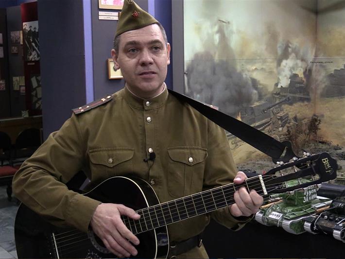 Кемеровский росгвардеец написал песню в память о своём деде-фронтовике