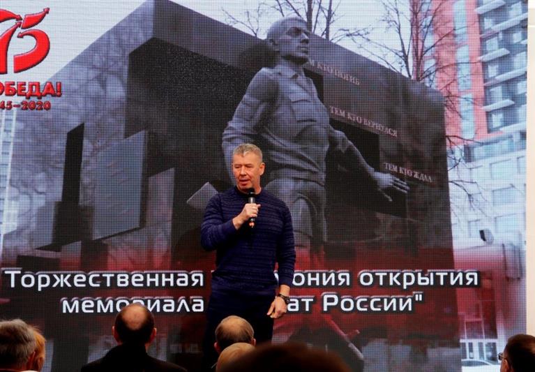 Военнослужащие Пермского военного института Росгвардии приняли участие в церемонии открытия памятника «Солдат России»