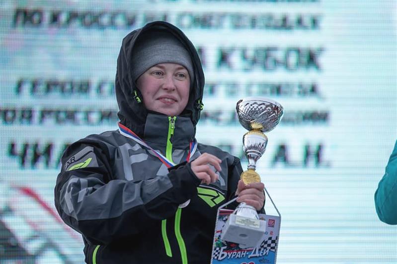 Сотрудница Управления Росгвардии по Ненецкому автономному округу завоевала серебряный кубок снегоходного кросса «Буран Дей-2020»