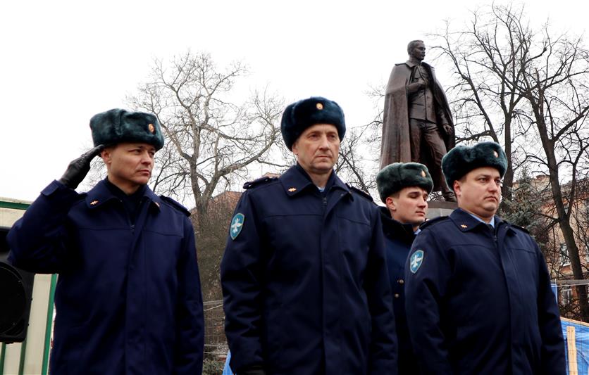 Представители авиации Росгвардии отдали дань памяти военному летчику Петру Нестерову в Нижнем Новгороде