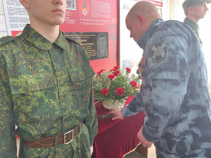 Новосибирские омоновцы почтили память коллег, погибших при исполнении служебных обязанностей