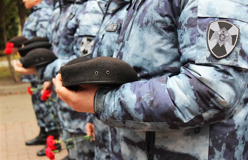 В Курске  почтили память погибшего бойца ОМОН