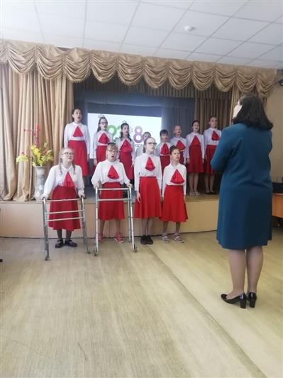 Сотрудники челябинского ОМОН и воспитанники подшефной школы-интерната провели совместное патриотическое мероприятие (видео)