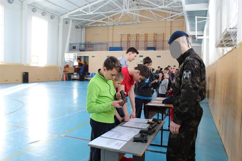 В Чувашии состоялся детско-юношеский турнир по боксу памяти погибшего сотрудника СОБР Изосима Башкирова