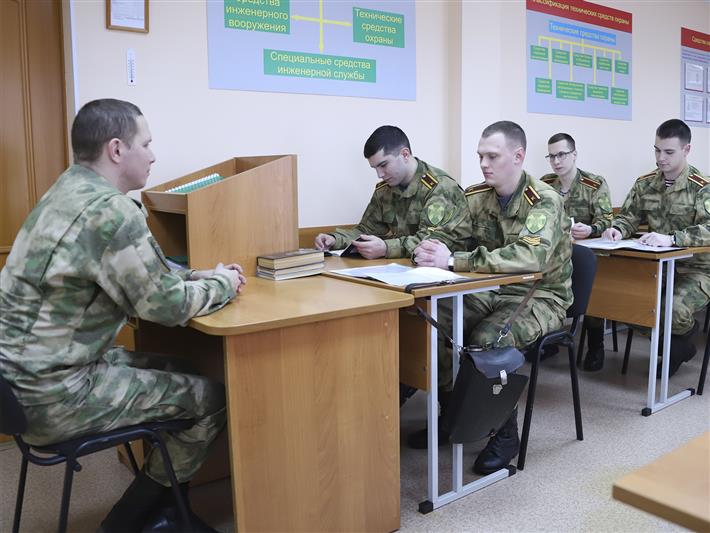 Курсанты инженерного факультета Пермского военного института Росгвардии проходят стажировку в Сибири 