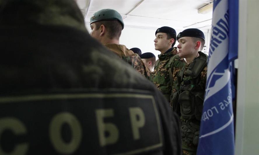 Офицеры тюменского СОБР провели квалификационные испытания для курсантов военно-патриотического клуба