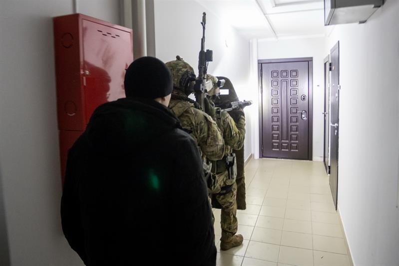 27 лет красноярскому СОБР