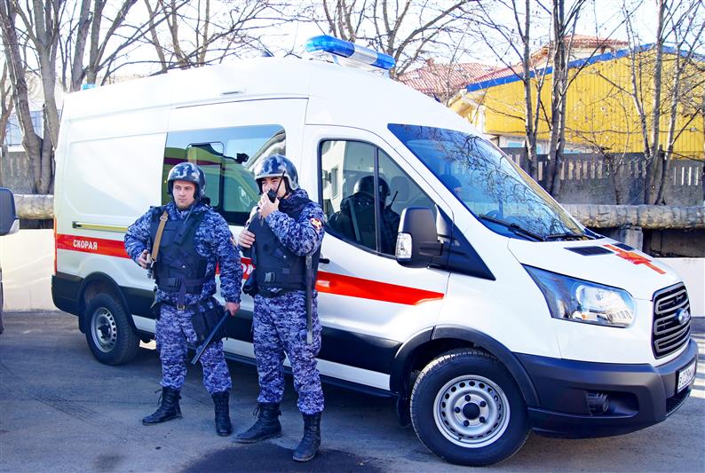 Съемочная группа телеканала «Россия-1» подготовила сюжет о кнопках тревожной сигнализации Росгвардии в Крыму