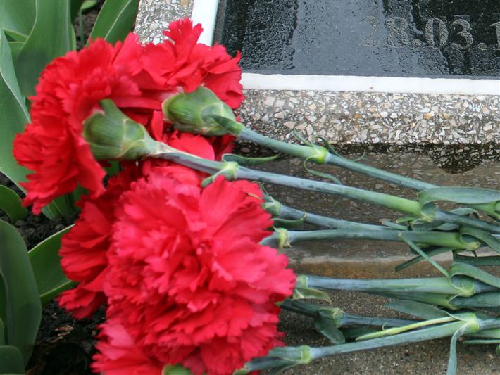 Сотрудники ставропольского ОМОН почтили память погибшего сослуживца